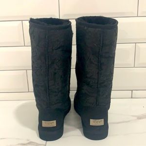 Ugg Womens Classic Tall Boots Black Textured Paisley Suede sheepskin shearling
